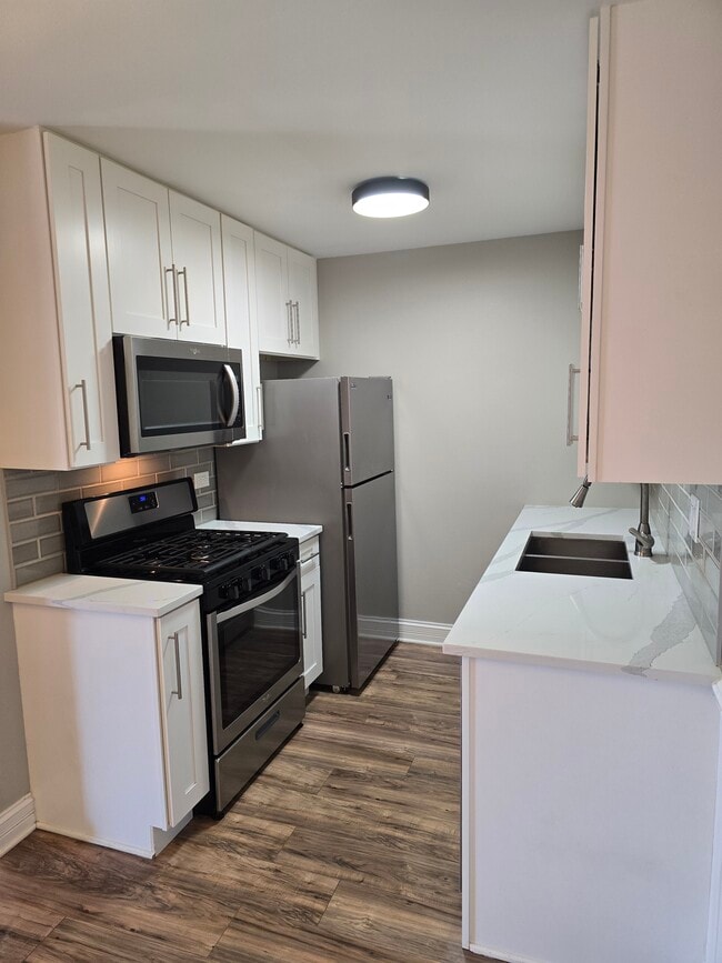 Photo - 520 Hill Dr Unit 304