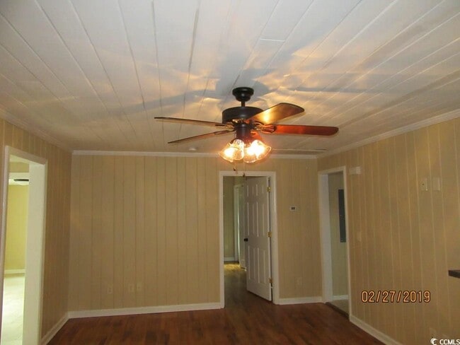 Photo - 205 5th Ave N