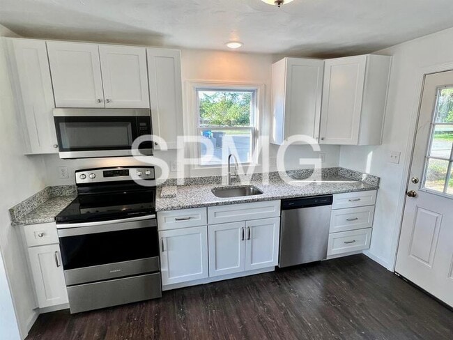 Photo - 5125 Airport Rd NW