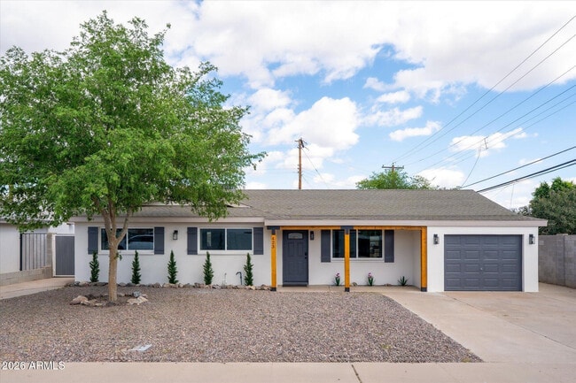Photo - 423 N 73rd Pl