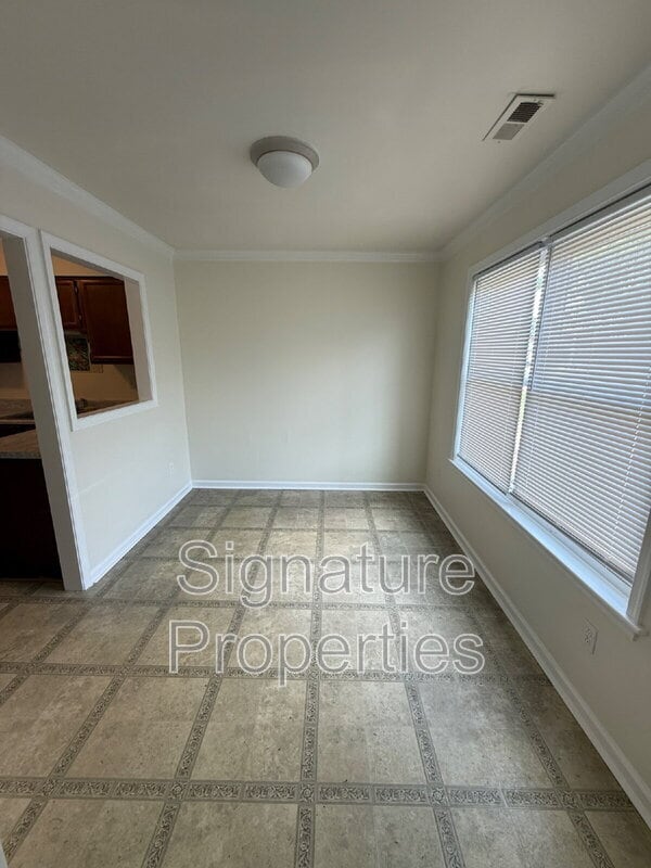 Photo - 913 Ewell Rd