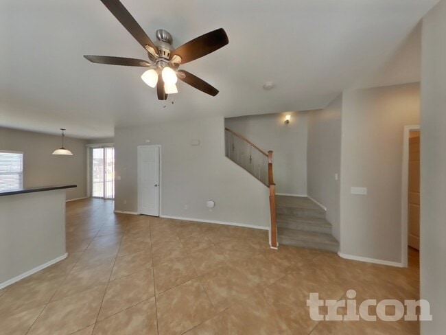 Photo - 4912 N 109th Ave