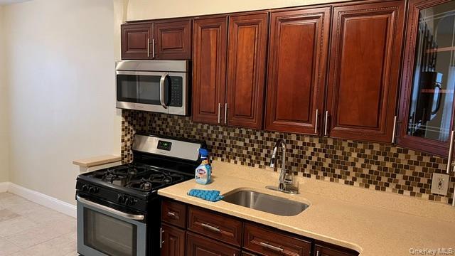 Photo - 1138 E 84th St