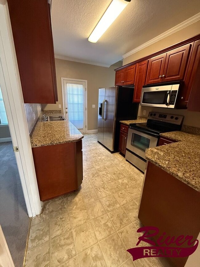 Photo - 2019 Reserve Ln