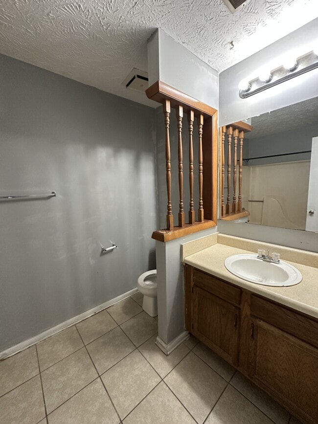 Photo - 7882 Uriah Dr