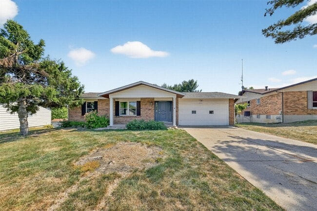 Building Photo - 3909 Golden Hills Dr Rental