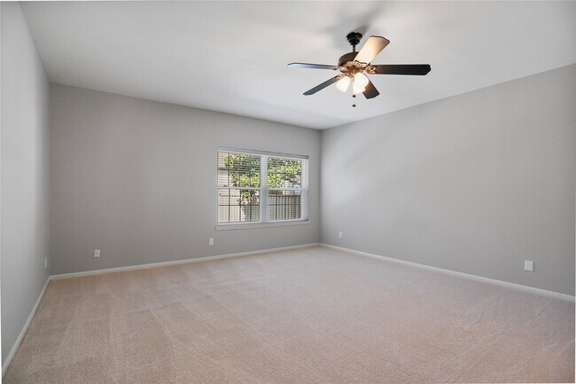 3800 Tanglewilde St Unit 607