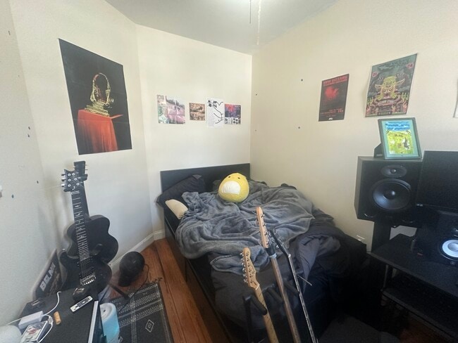 Photo - 30 Hawthorne St Unit #2