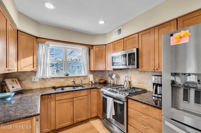 Photo - 1733 Melrose Ave