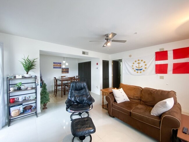 Campus Edge #101 - Campus Edge #101 Apartment