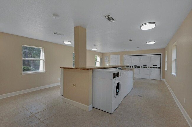 Photo - 6880 W Fairfield Dr Unidad 76 Rental