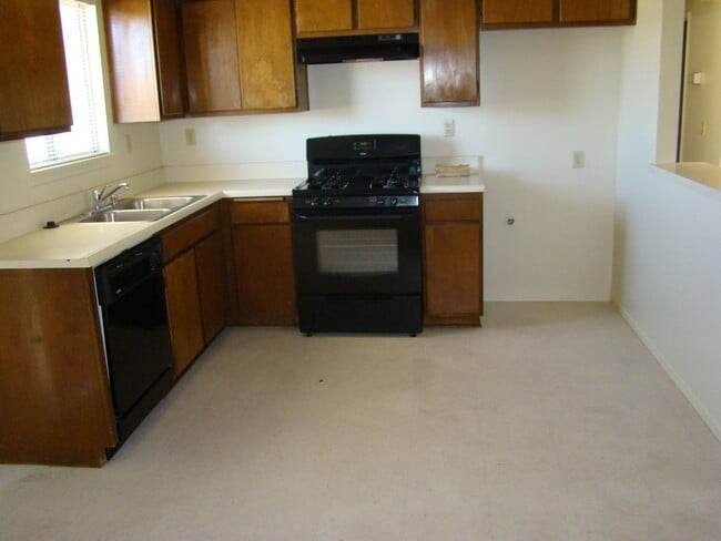 Photo - 15554 Bear Valley Rd Unidad 3