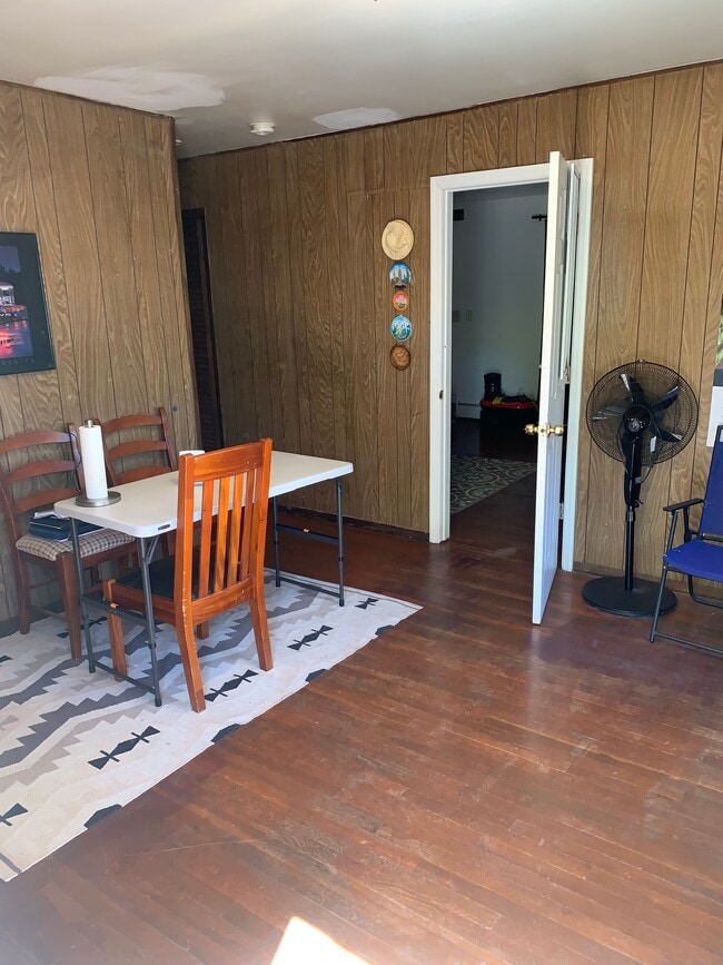 Photo - 38 Peconic St Unit 1 Bed 1 Bath Apartment