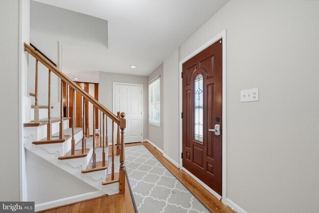 Photo - 16818 Briardale Rd