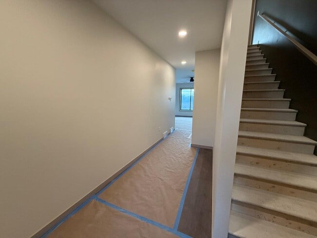 Photo - 2324 Sweetgrass Dr