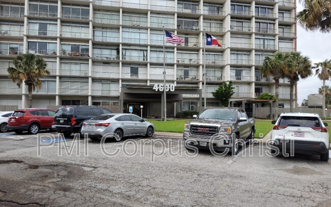 Building Photo - 4600 Ocean Dr Unit Apt 903
