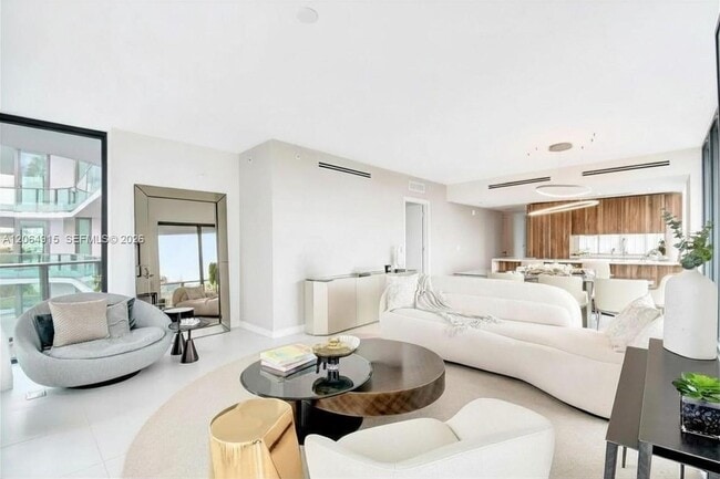 Building Photo - 9901 W Bay Harbor Dr Unit 401