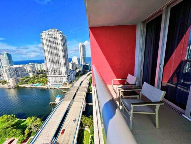 2602 Hallandale Ave Unit 2008A