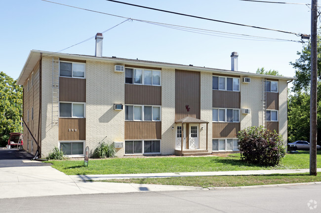 Building Photo - Country Club View Rental