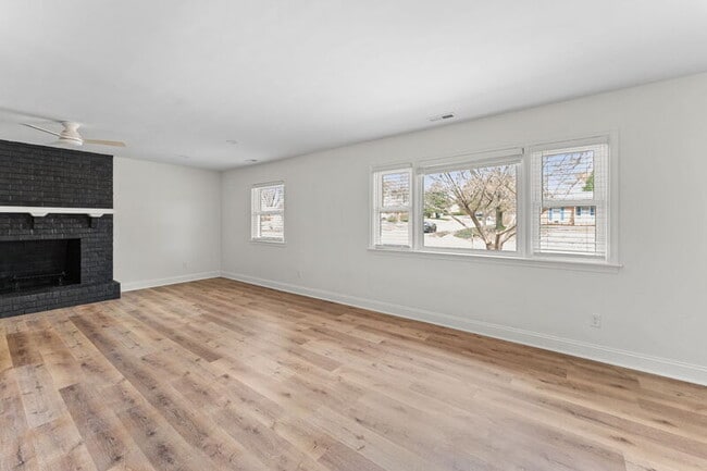 Photo - 7211 Mayetta Dr