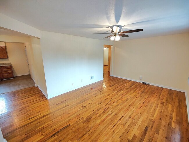 Photo - *Beautifully Updated 3BD/2BA Single Family Home Available in Whitehall*