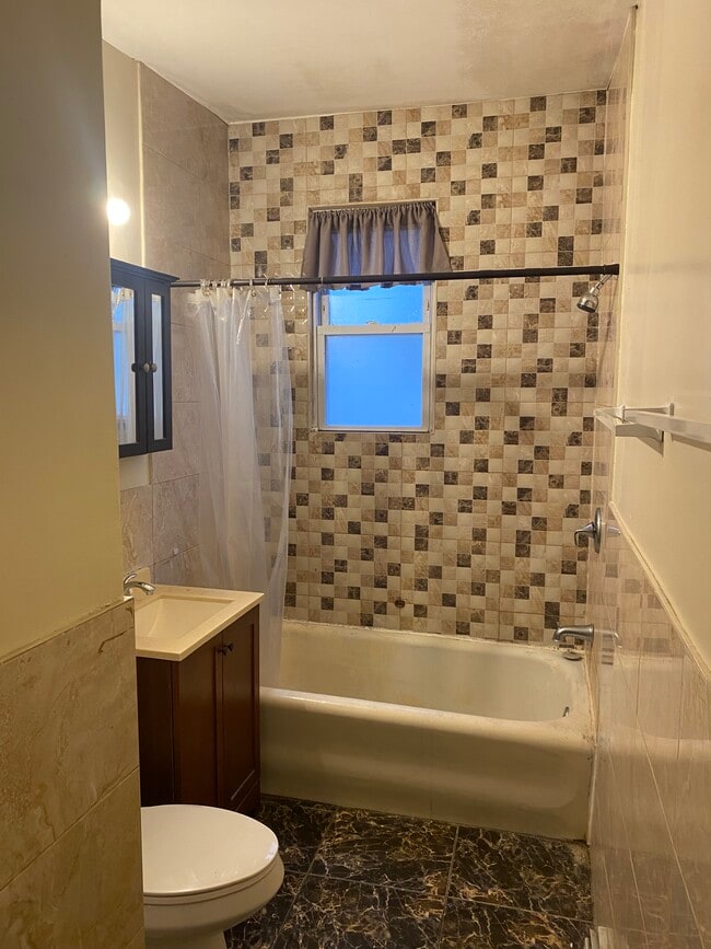 Photo - 307 Goldsmith Ave Unit 1