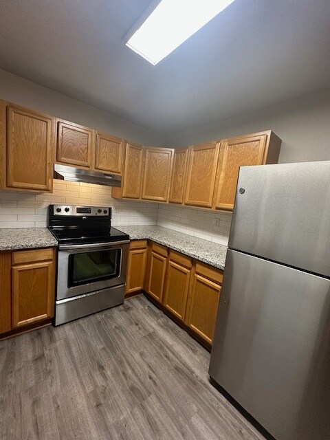 Photo - 594 N Elm St Casa