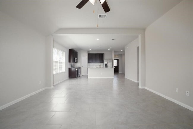 Photo - 18435 Grayson Blf Wy