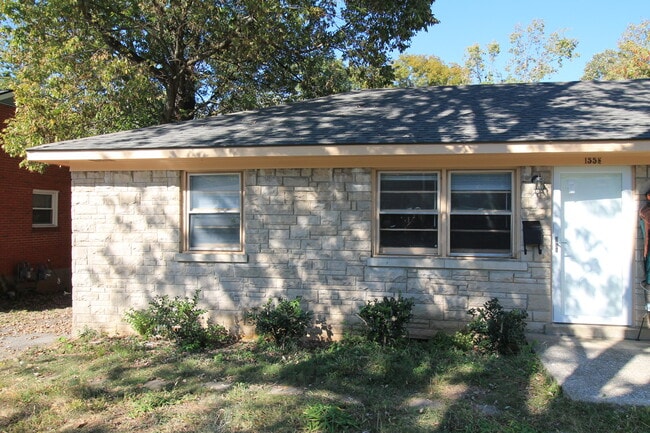 Photo - 155 1/2 Delmont Dr Townhome