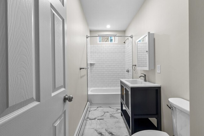 60 Nelson St Unit 1