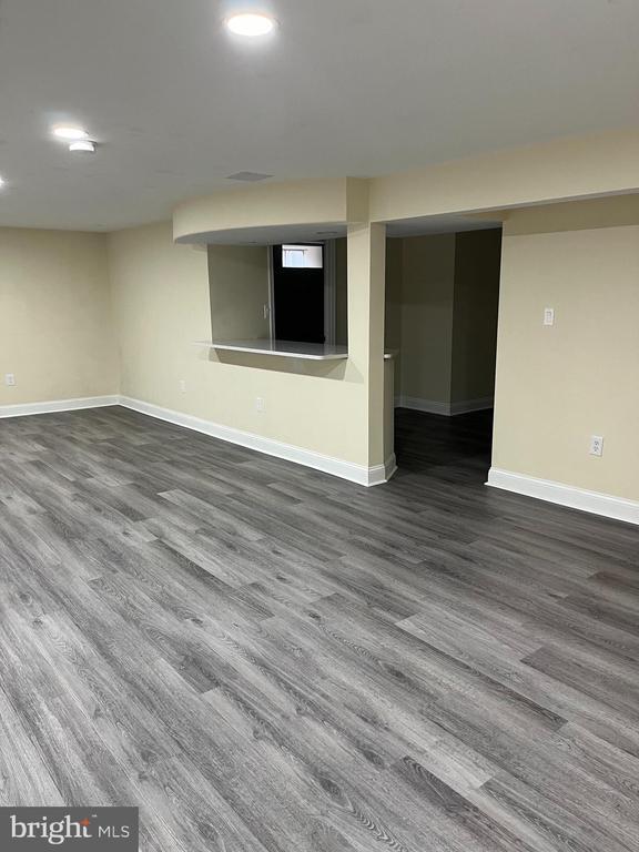 Photo - 125 Davis Ave