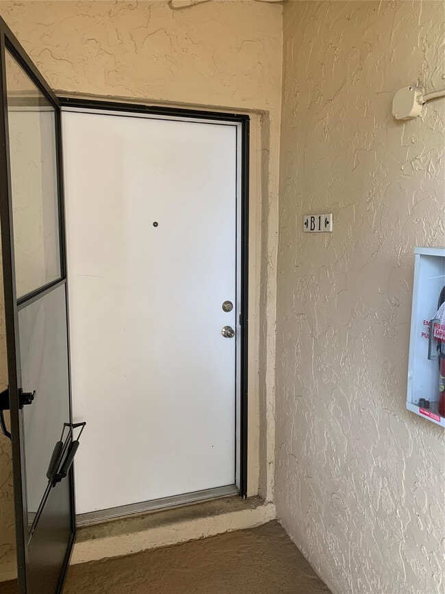 Photo - 200 Jacaranda Country Club Dr Unit 1b