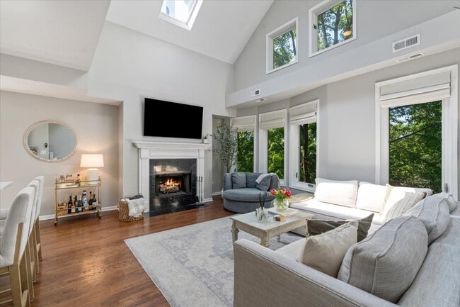 Photo - 1521 W Wolfram St