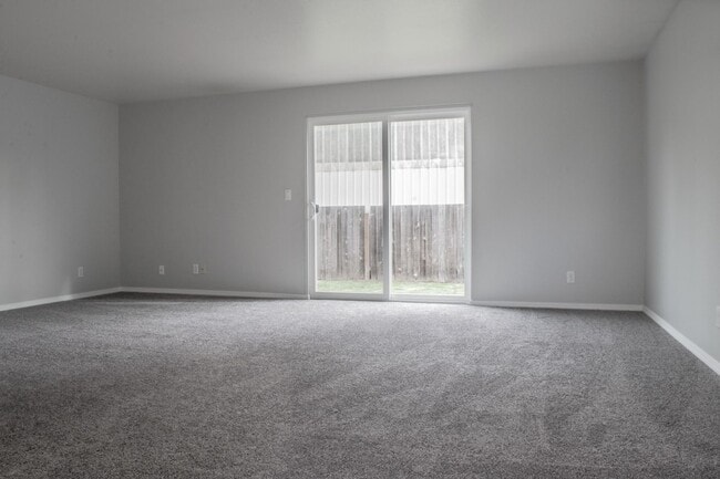 Photo - 7019-RLProperties Unit B