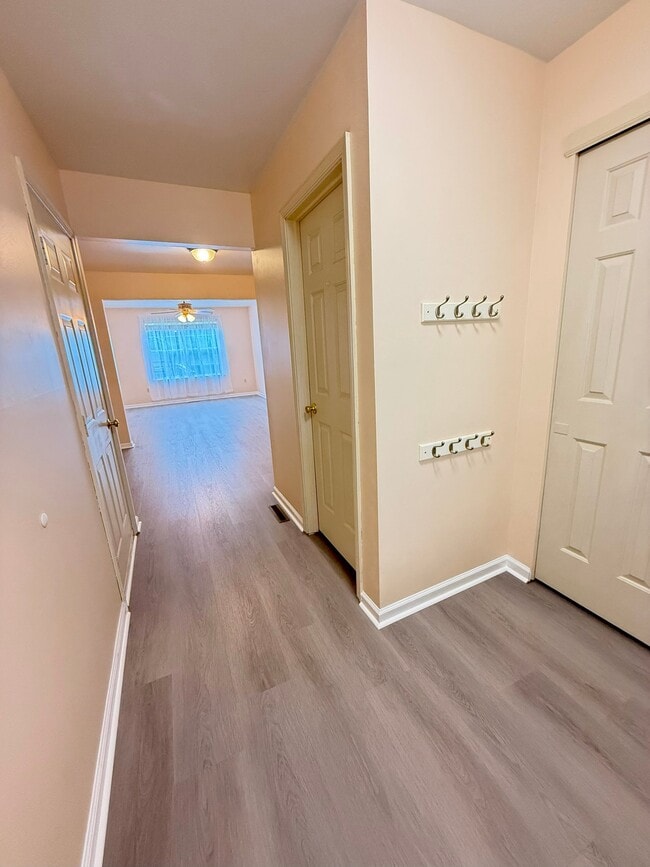 Photo - 112 Galway Cir