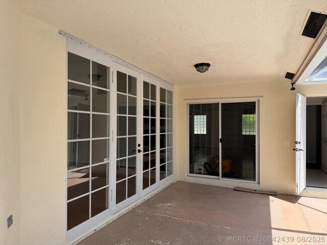 1608 Doral Dr