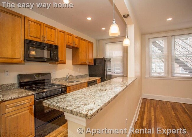 Building Photo - 136 Highland Ave Unit #6 Rental