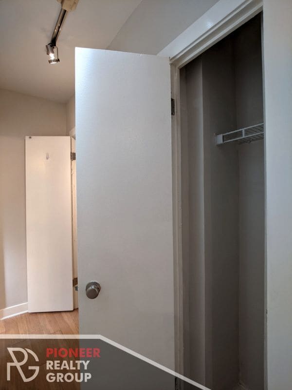 Photo - 511 W Belmont Ave Unit 33