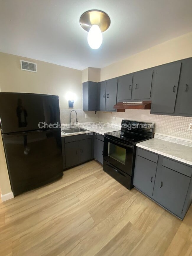 Building Photo - 3737 Morgan Ford Rd Unit F