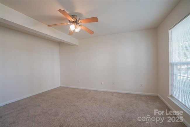 Photo - 15658 King Louis Ct