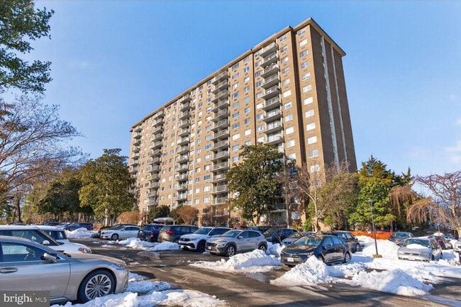 Photo - 2059 Huntington Ave Unit 1602