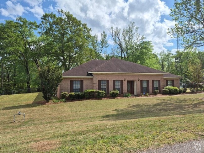 Building Photo - 2010 Edgewood Rd Rental