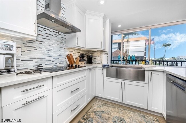 Photo - 2900 Gulf Shore Blvd N Unit 116