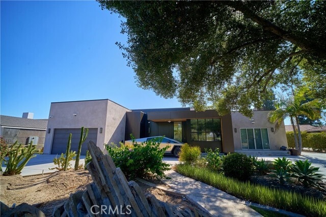 Building Photo - 1119 N Crestview Dr Rental