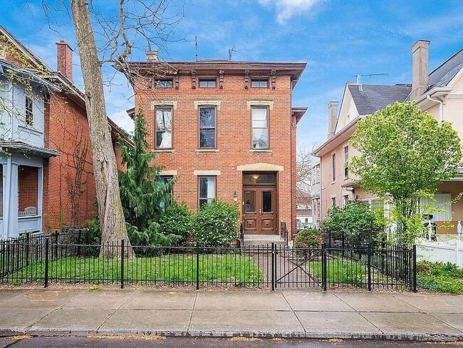 Building Photo - 41 King Ave Unit #C Rental