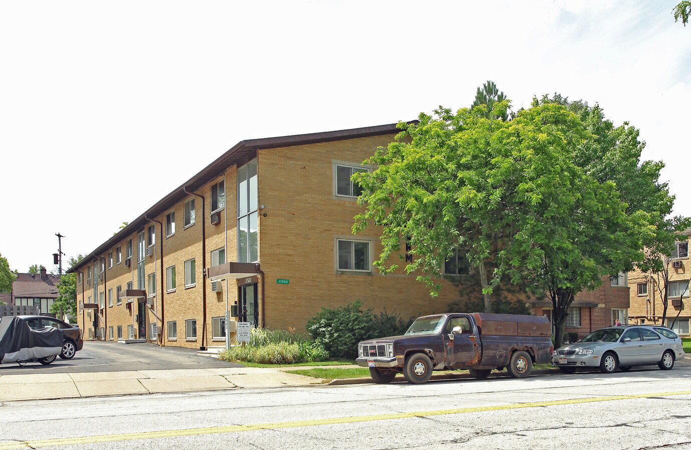 Wells - Wells Apartments