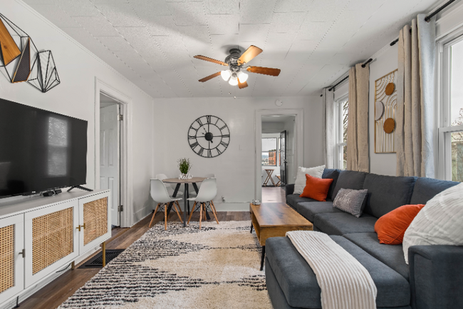 Building Photo - 108 Pharis St Rental