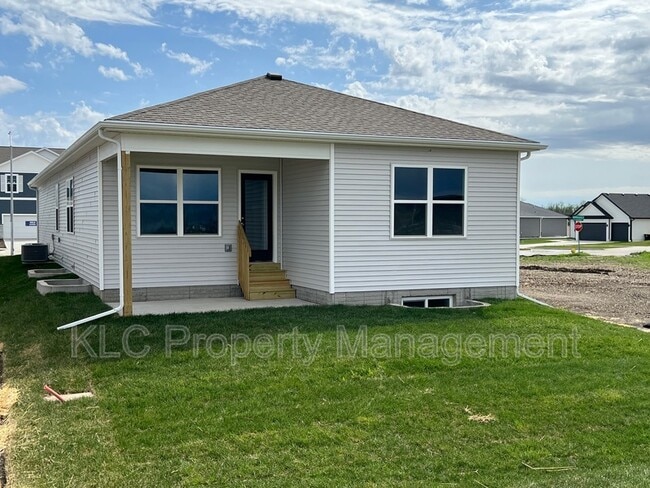 Photo - 1283 NW Williamsburg Ln