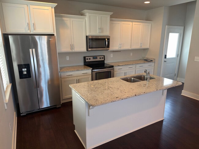 Photo - 792 Cottage Park Dr