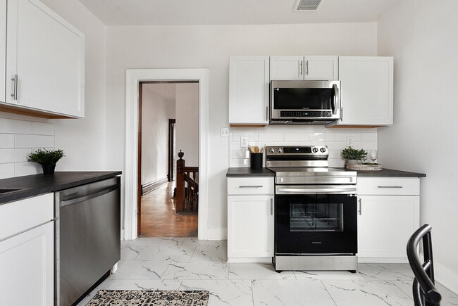 Photo - 1234 Ridge Ave Unidad 2